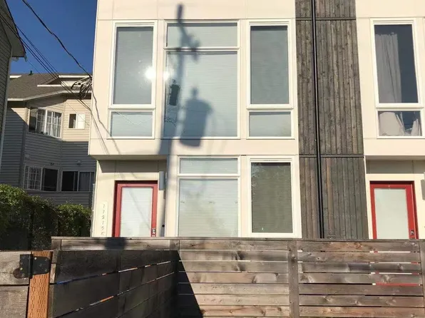 11219 Greenwood Ave N Unit C, Seattle, WA 98133