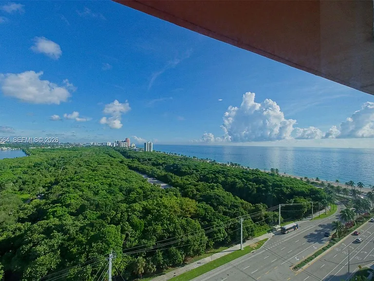 3000 E Sunrise Blvd #G — Photo 18