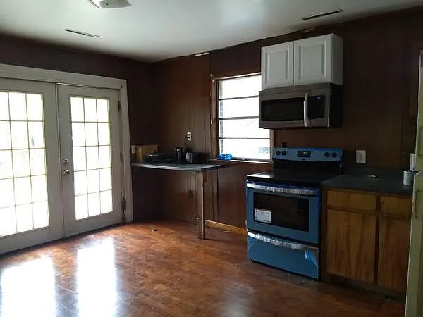 5051 Rockingham St #C — Photo 3