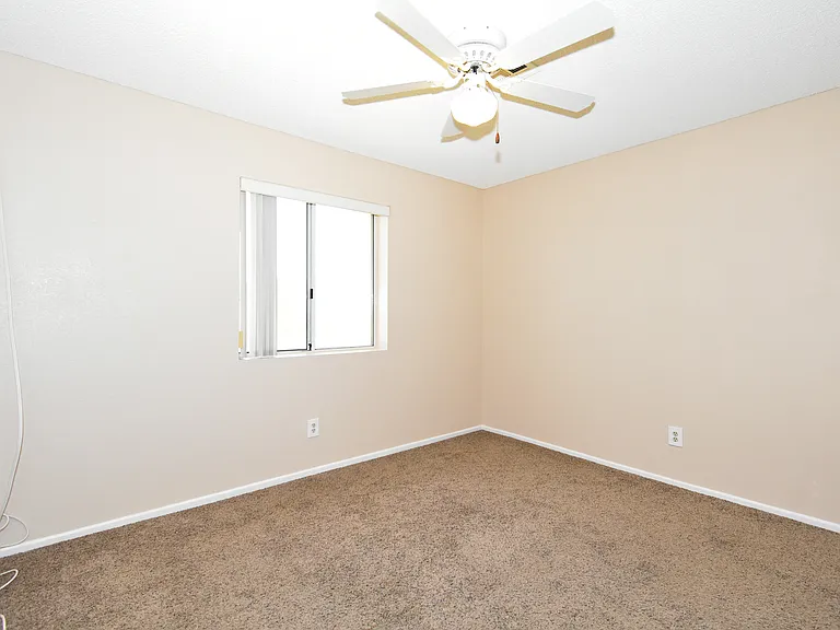 7342 E 24th Ln — Photo 11