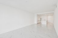 NE 24th St 806-S3107-008.jpg