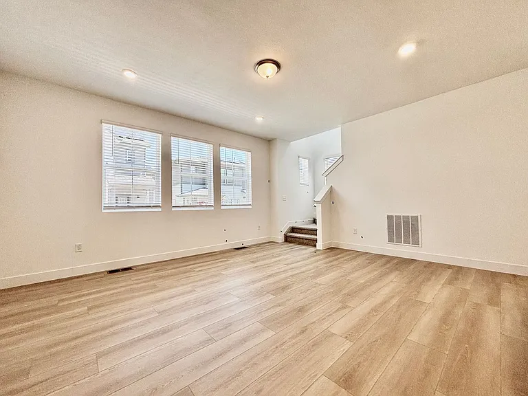 774 Star Grass Ln — Photo 4