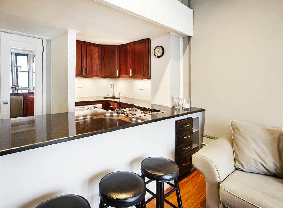2nd image of 140 W 69th St APT 82C