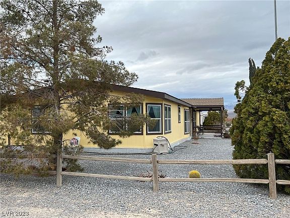 2nd image of 3760 Dart Dr