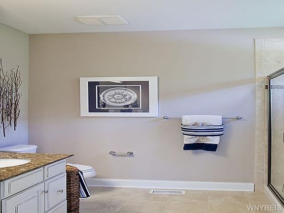 4th image of 40 Sonnet Dr