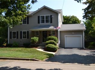 104 Morgan St, Cranston, RI 02920