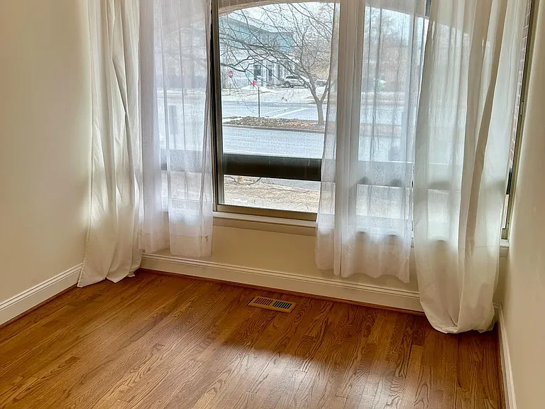 1741 S Hayes St #1 — Photo 14
