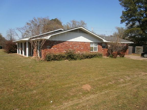 2nd image of 500 Ferndale Ave