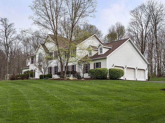 3rd image of 3763 Maxwell Rd