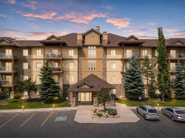 92 S Crystal Shores Rd #4308, Okotoks, AB T1S 2M8