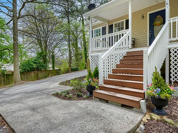 2nd image of 181 Bishop Rd NW