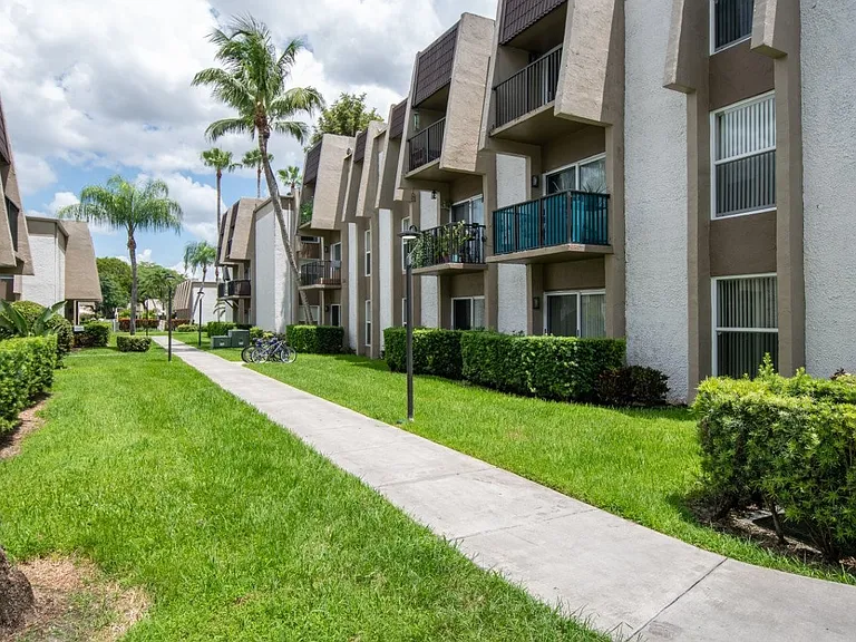 Legacy Harbour Key — Photo 29