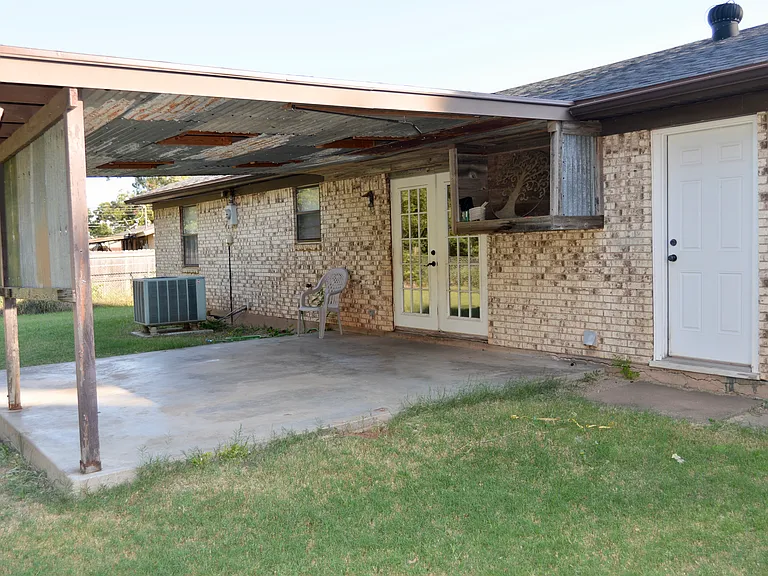 209 Dogwood Ln — Photo 7
