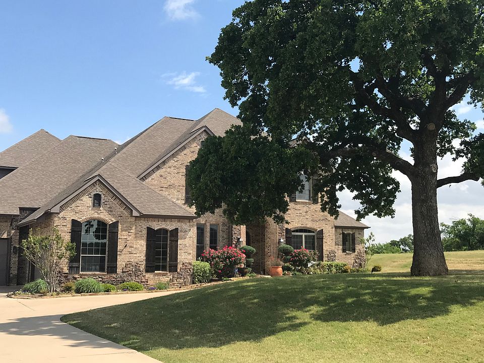 1st image of 8305 Preserve Oaks Dr