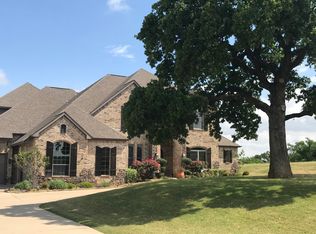 8305 Preserve Oaks Dr, Burleson, TX 76028