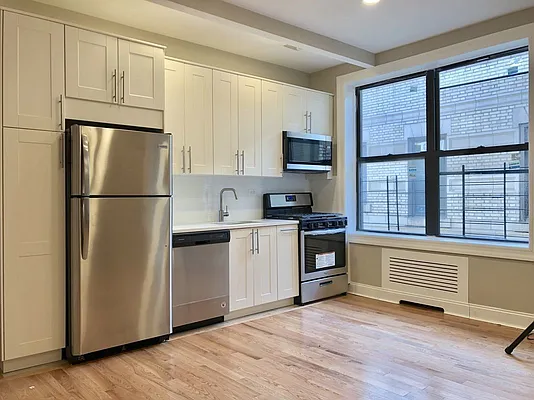 Rented by Matthew Gros-Werter, LREB  | media 2