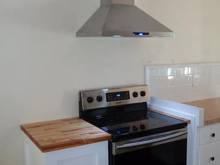 718 Walnut St — Photo 8