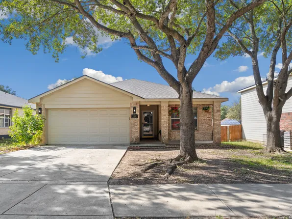 3953 BROOK HOLLOW DR, Schertz, TX 78154