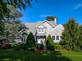 2906 Farm Walk Rd, Yorktown Heights, NY 10598