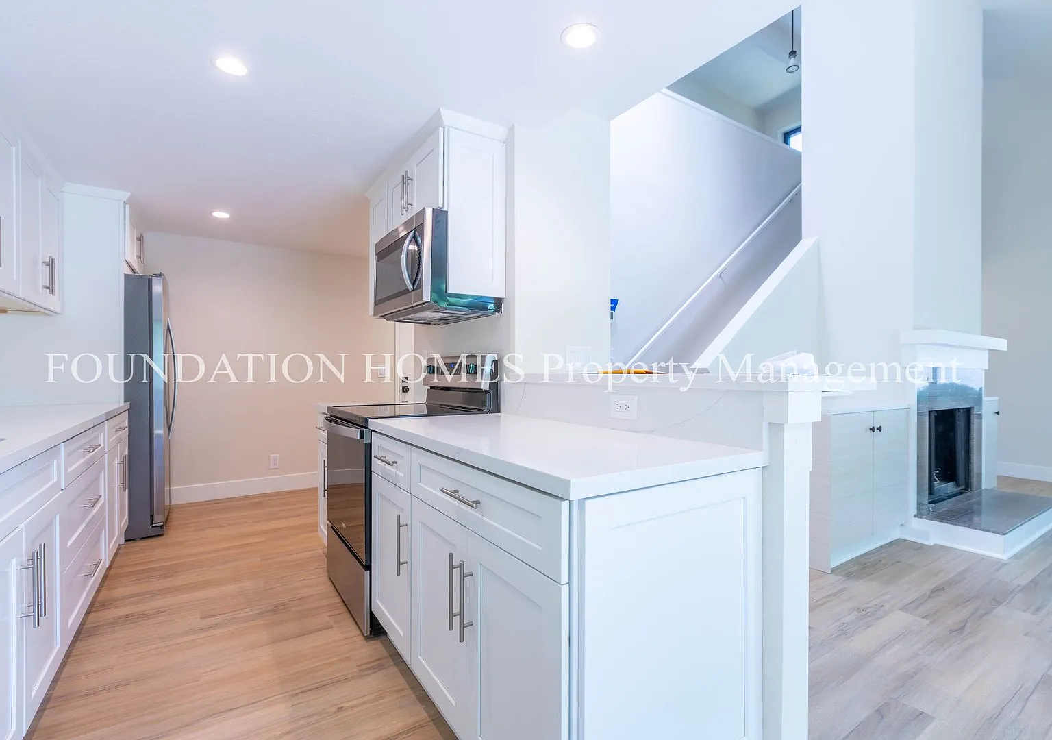 2bed/1.5 bath completely remodeled slice of Heaven in San Rafael! — Photo 1