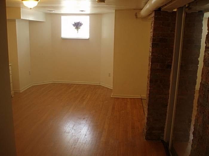 1st image of 107 S Paulina St