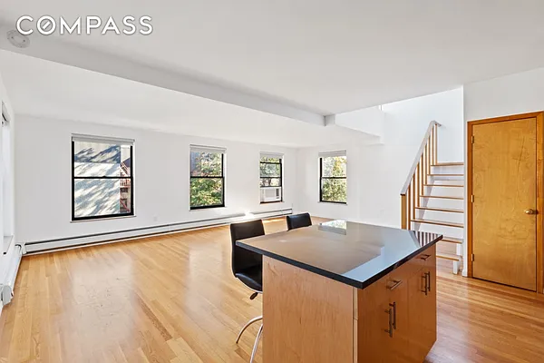 Rented by Compass | media 28