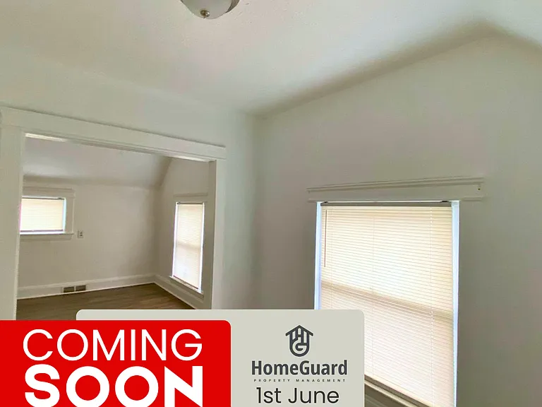 9522 Dunlap Ave — Photo 8