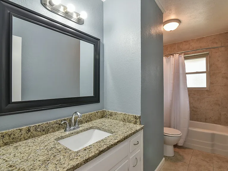 7233 Overhill Rd — Photo 22