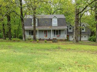 828 Callihan Loop, Springdale, AR 72762