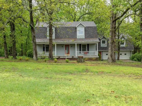 828 Callihan Loop, Springdale, AR 72762