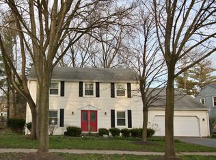 1624 Indian Trail Dr, Naperville, IL 60565