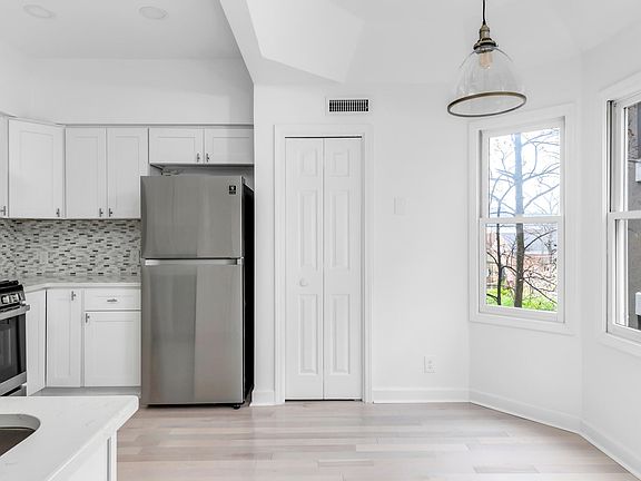 5th image of 3818 W End Ave APT 201