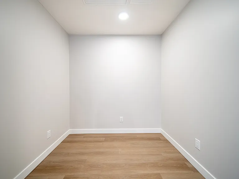 3859 Market St SE — Photo 106