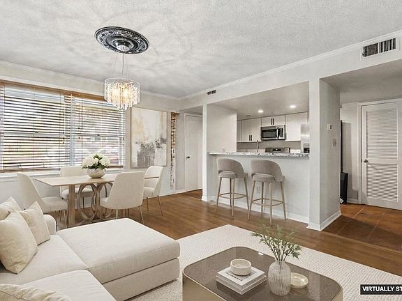 3rd image of 802 Myrtle Ct. #2A