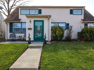 81 Sycamore St, Carteret, NJ 07008