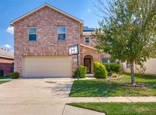 1861 Lynnwood Hills Dr, Fort Worth, TX 76112