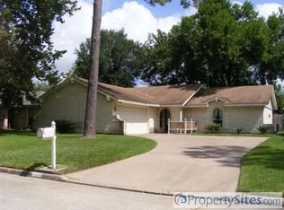 7926 Breezeway St, Houston, TX 77040
