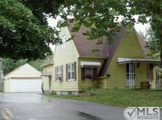 3360 Van Zandt Rd, Waterford, MI 48329