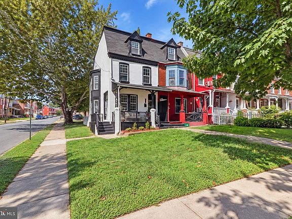 3rd image of 364 S Ann St