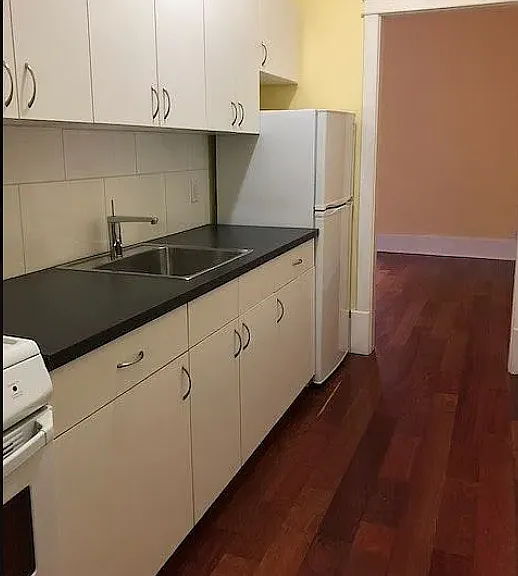1411 Centre St SW #22 — Photo 3