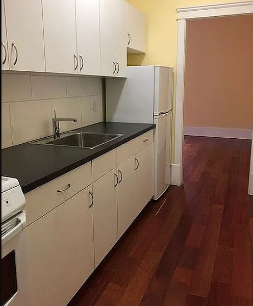 Calgary Apartment for rent - 1 Bedroom — photo 2