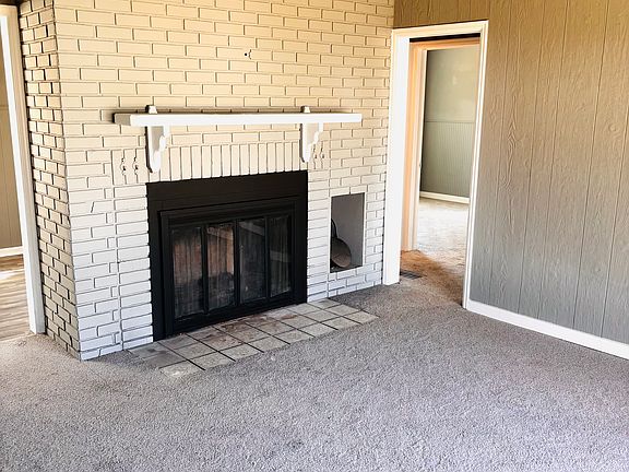 5th image of 1202 N Terrace Dr