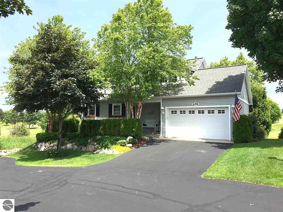 1st image of 6298 Singletree Ln #15