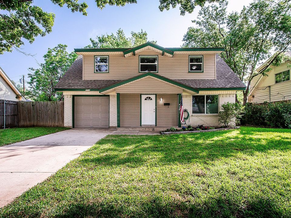 1st image of 2712 Catalina Dr