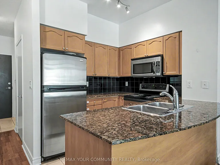 231 Fort York Blvd #219 — Photo 13