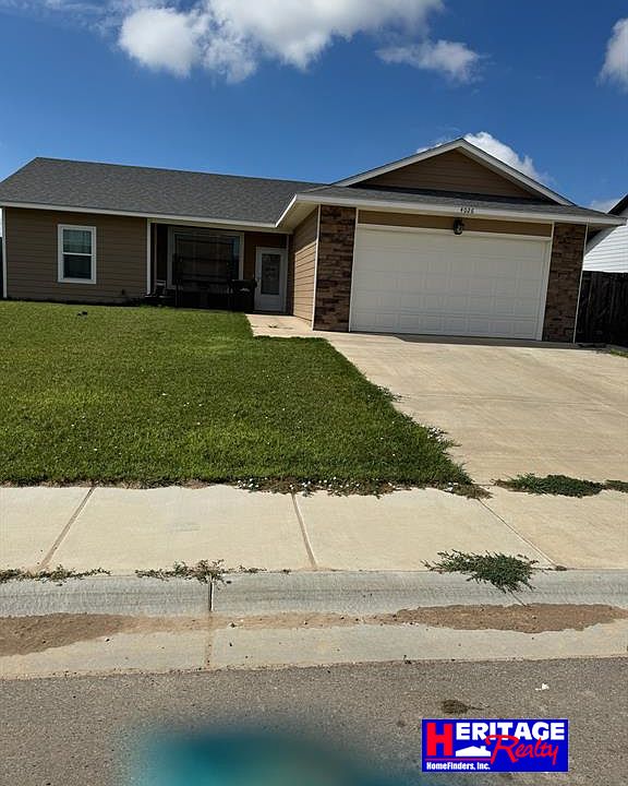 1st image of 4026 Hawthorne Way