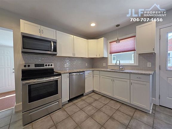 5th image of 3520 Draper Ave