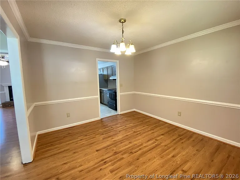 21 Pineridge Dr — Photo 3
