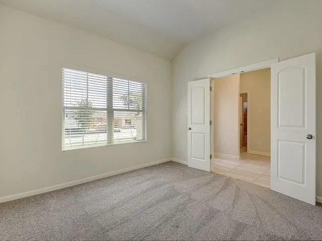 Studio, 2002 sqft, $2,350 — Photo 2