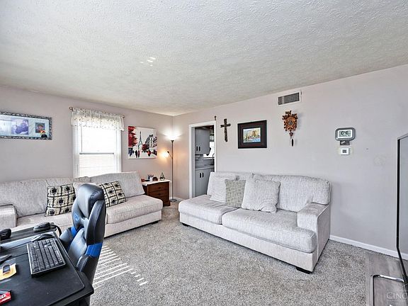 4th image of 2741 Hilda Ave